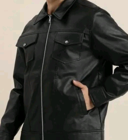 Collared leather jacket